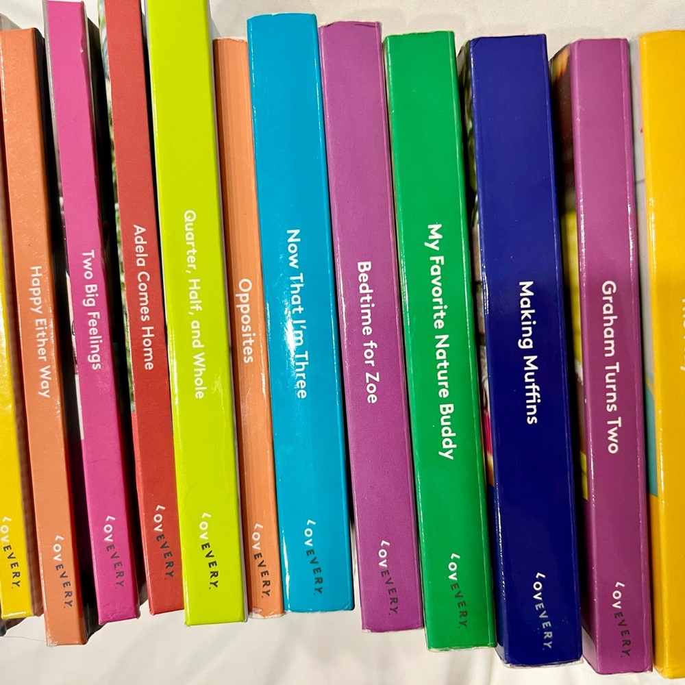 Lovevery Children's Book Set - Multicolor